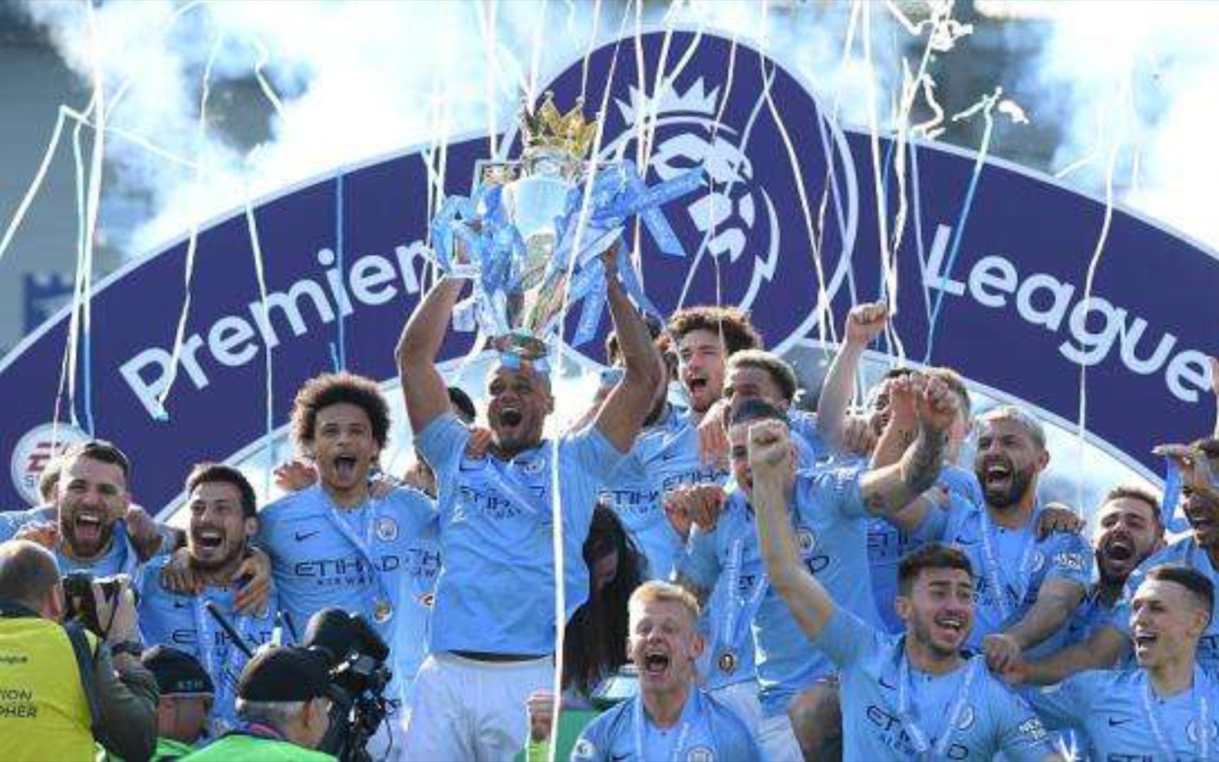 认为他展现 认为他展现